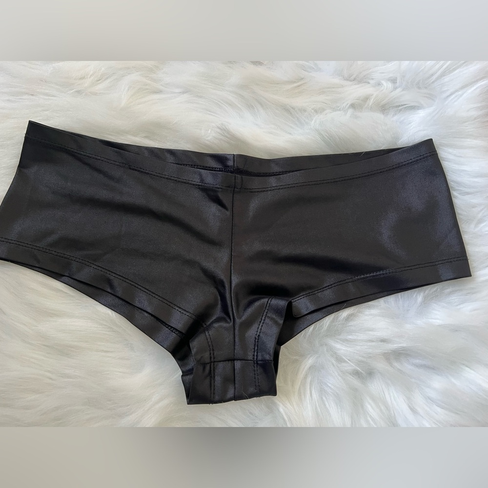 Black Women's Shiny Boyshorts Panty
